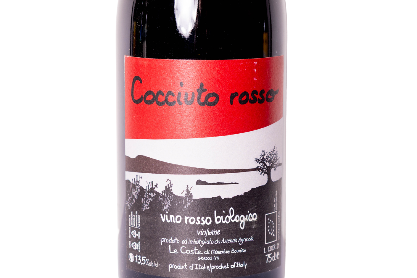 Close-up de la etiqueta del vino tinto natural Cocciuto Rosso 2021