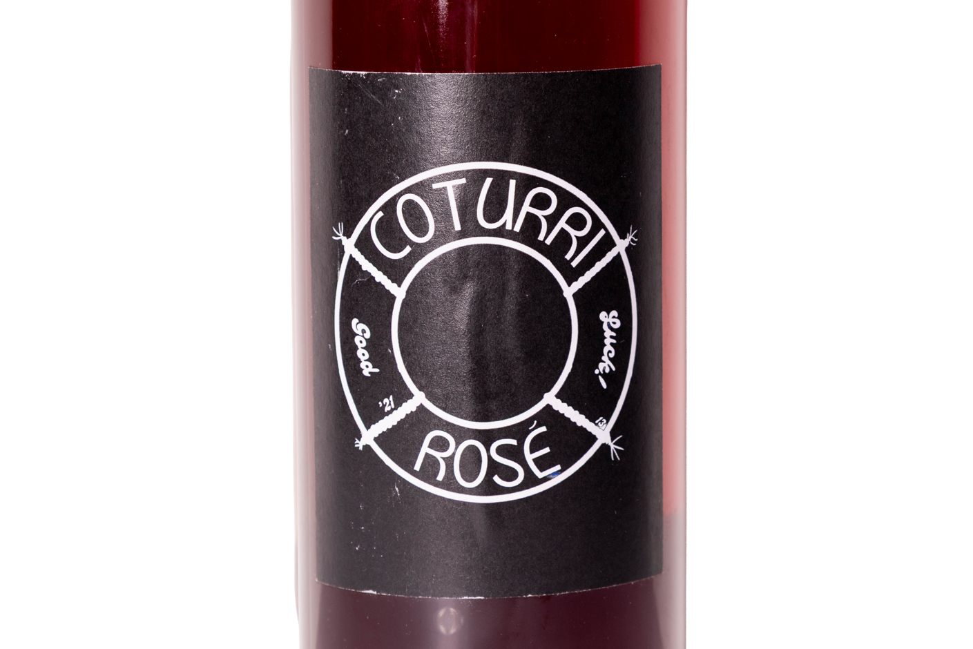 closeup de etiqueta de vino rosado natural Cotrurri Rose 2021 de estados unidos