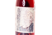 Cargar imagen en el visor de la galería, vino rosato, lucy margaux, rose wine, vino rosado, vino natural, vino salvaje, natural wine, natty wine, funky wine, salvaje vinos, australia, vino australiano
