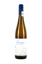 Cargar imagen en el visor de la galería, Flora 2020- Michael Gindl- Austrian Wine- Vino de Austria- Vino natural- Natural Wine- Vino Salvaje- Salvaje Vinos

